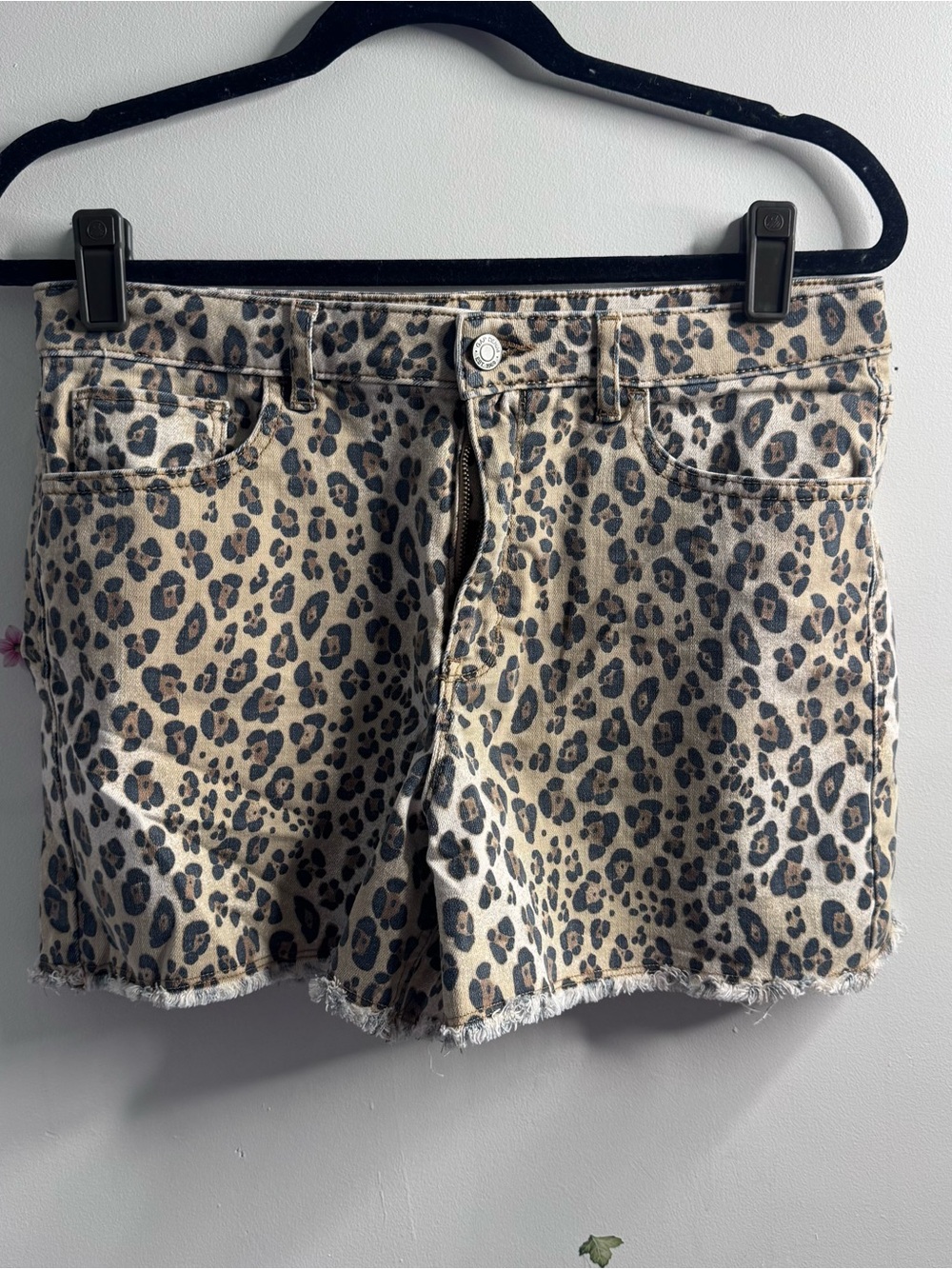 Leopard Print Denim Shorts - Beige/Black